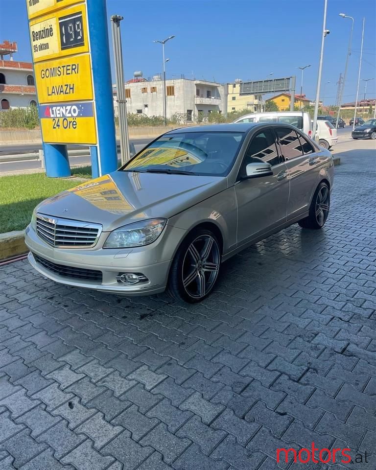 2009' Mercedes-Benz C 300 photo #1