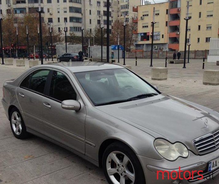 2005' Mercedes-Benz C 220 photo #1