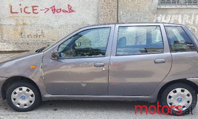 2000' Fiat Punto photo #2