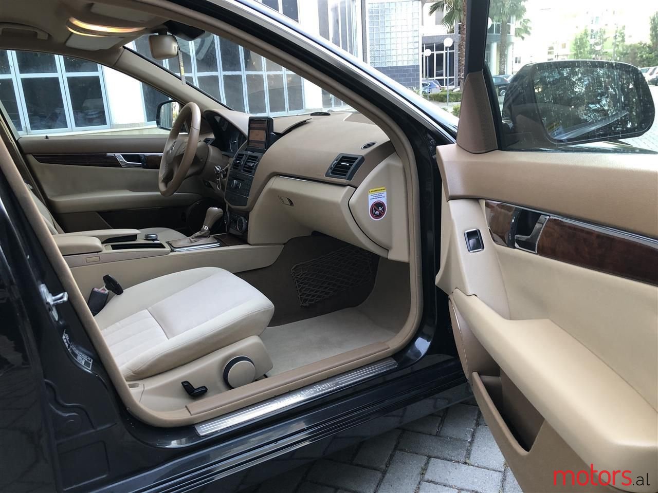 2008' Mercedes-Benz C 220 photo #5