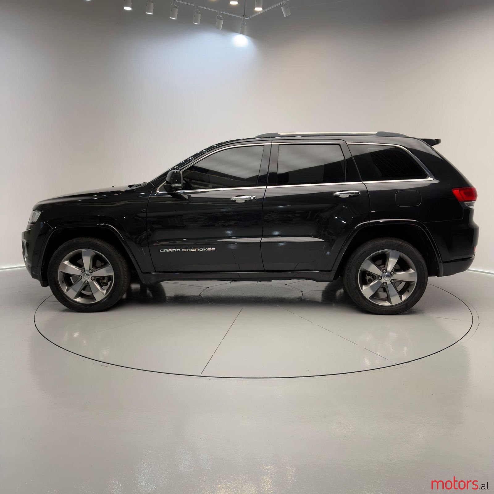 2015' Jeep Grand Cherokee photo #6