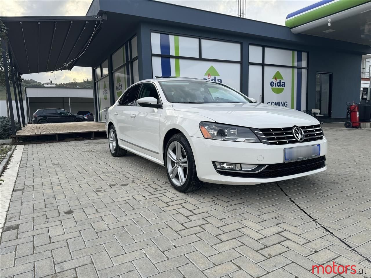 2012' Volkswagen Passat photo #1