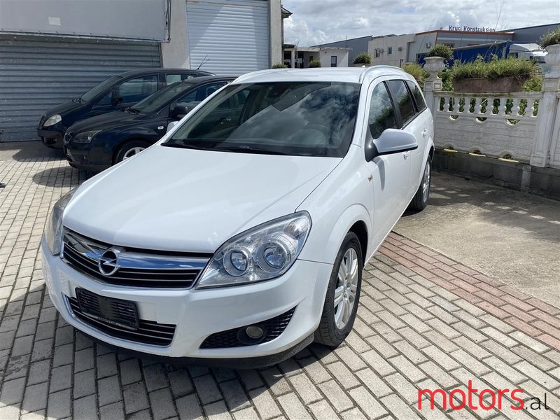 2009' Opel Astra photo #3