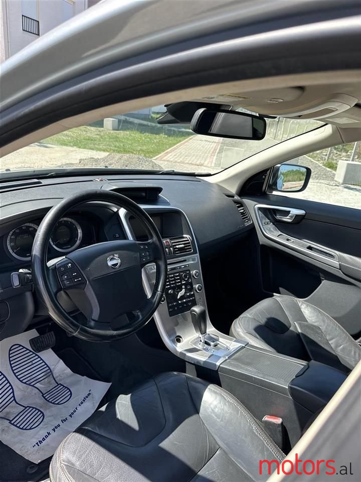 2010' Volvo Xc 60 photo #5