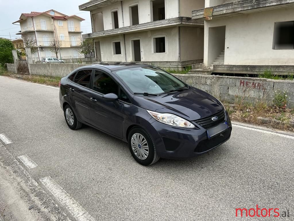 2012' Ford Fiesta photo #5