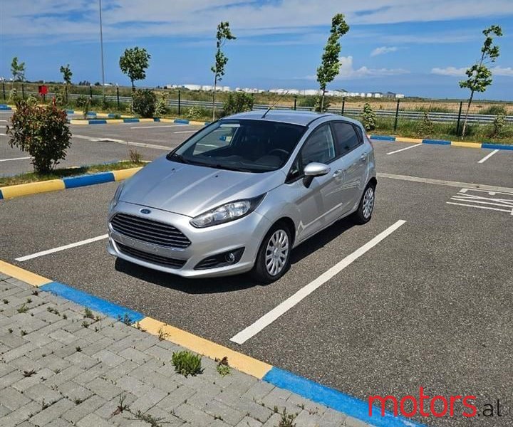 2013' Ford Fiesta photo #1
