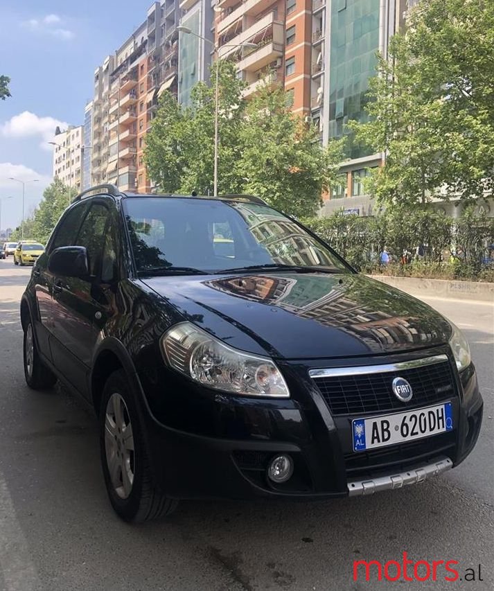 2006' Fiat Sedici photo #1