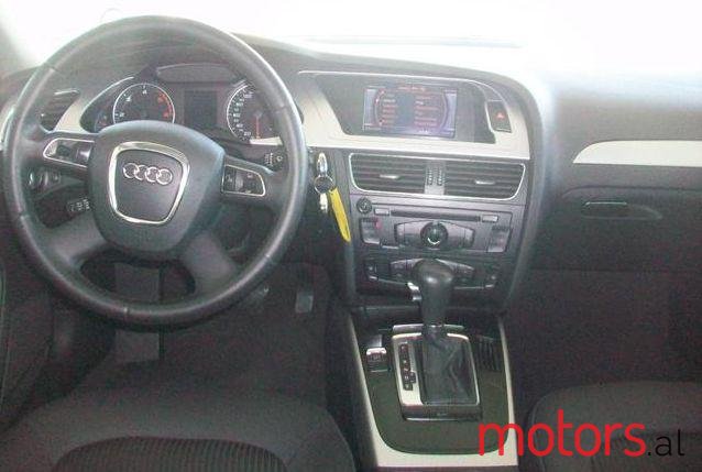 2011' Audi A4 photo #2