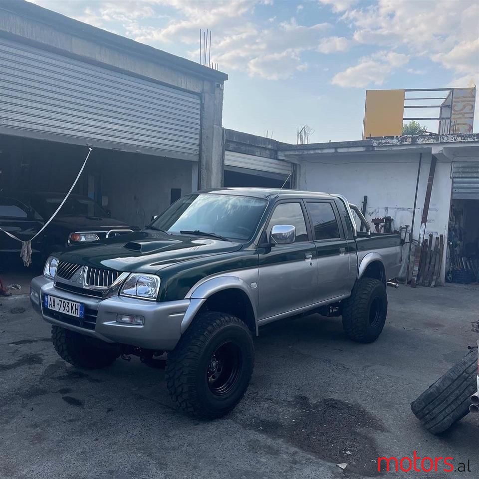 2002' Mitsubishi L200 photo #5