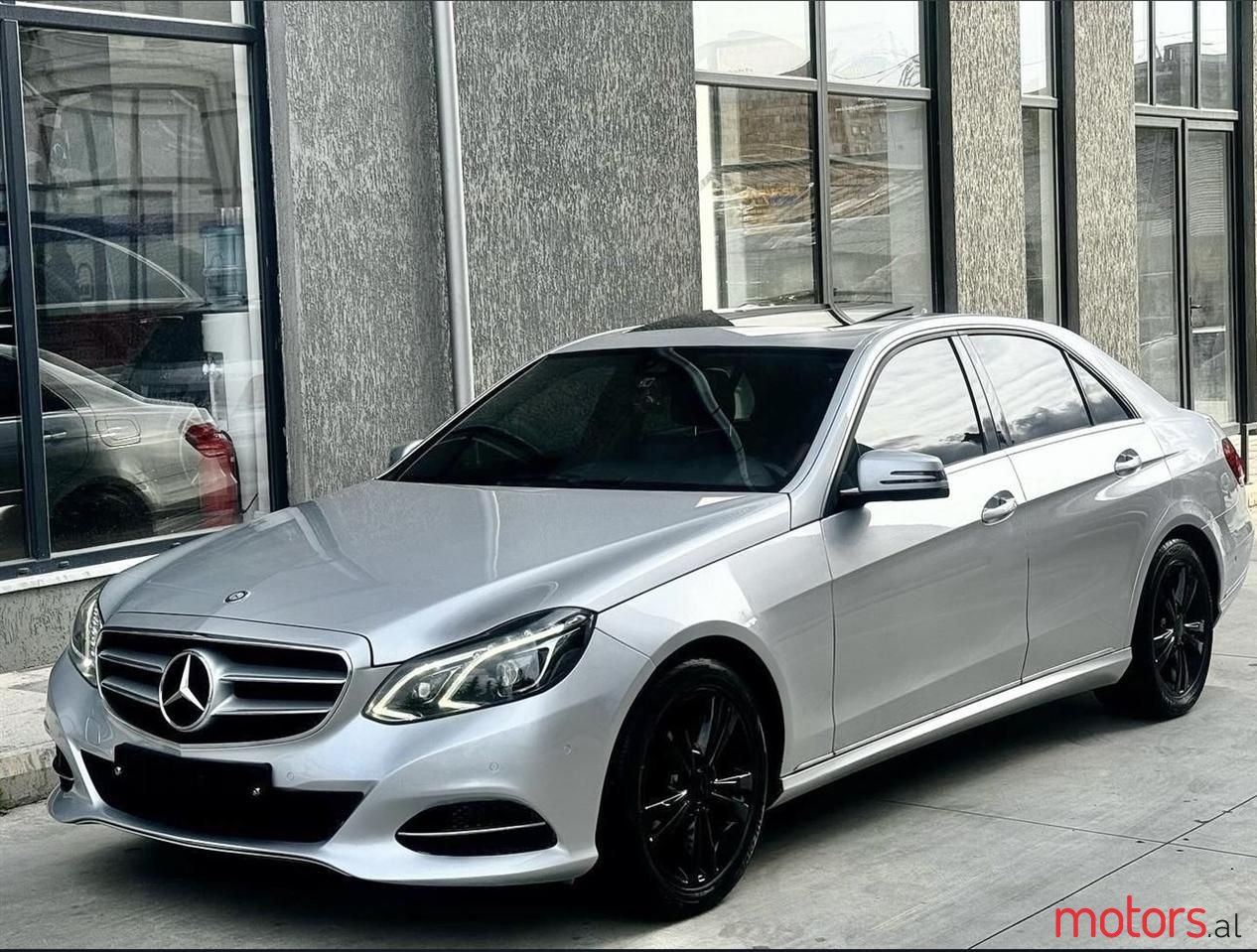 2014' Mercedes-Benz E 220 photo #3