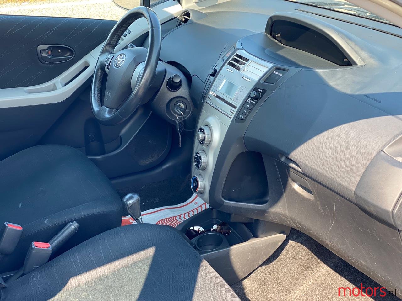 2006' Toyota Yaris photo #4