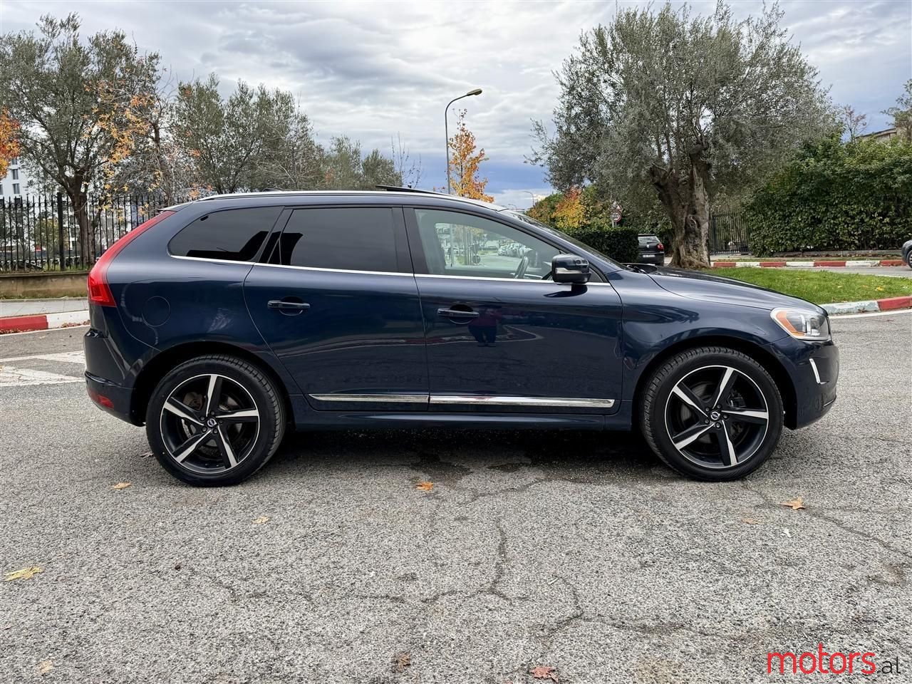 2015' Volvo Xc 60 photo #2