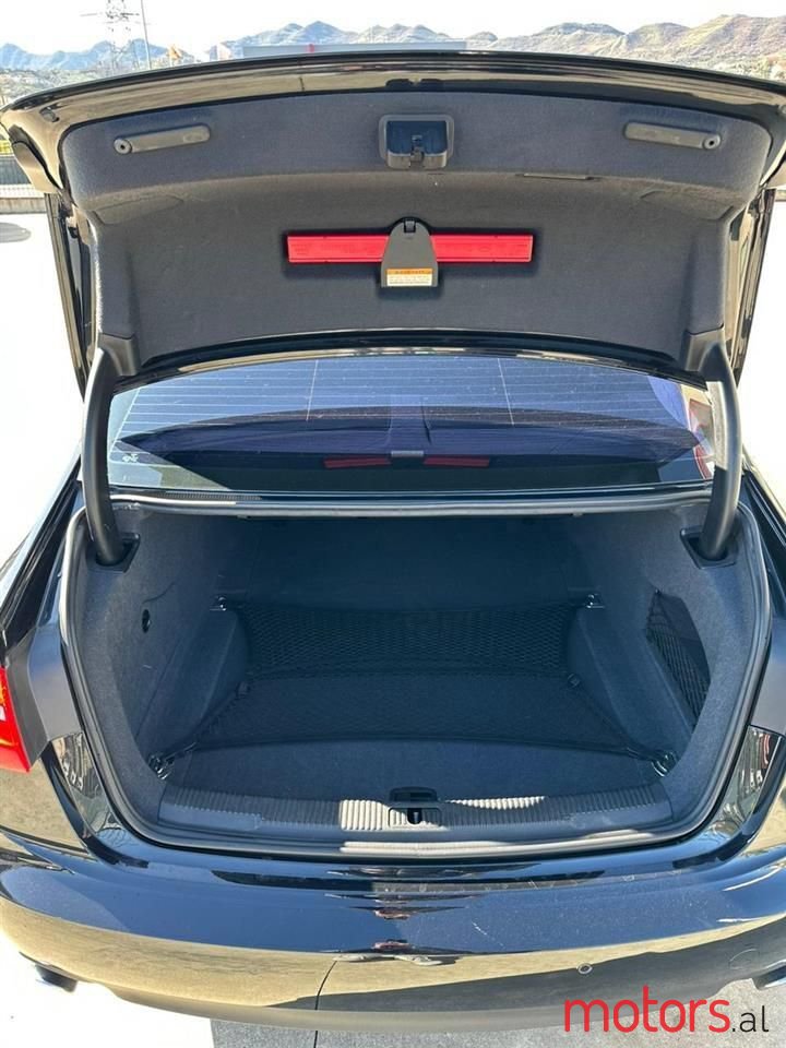 2012' Audi A6 photo #6