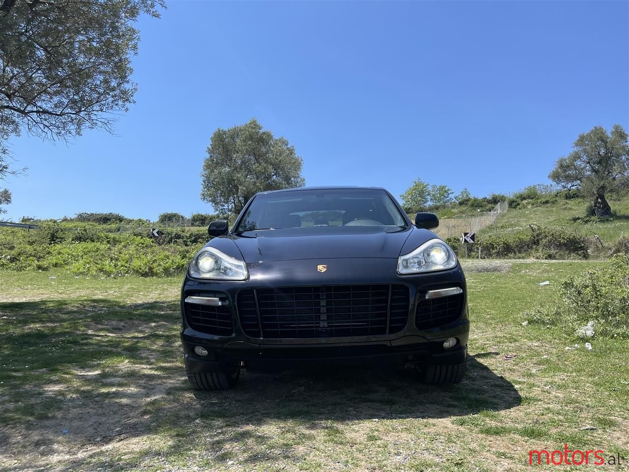 2009' Porsche Cayenne photo #4