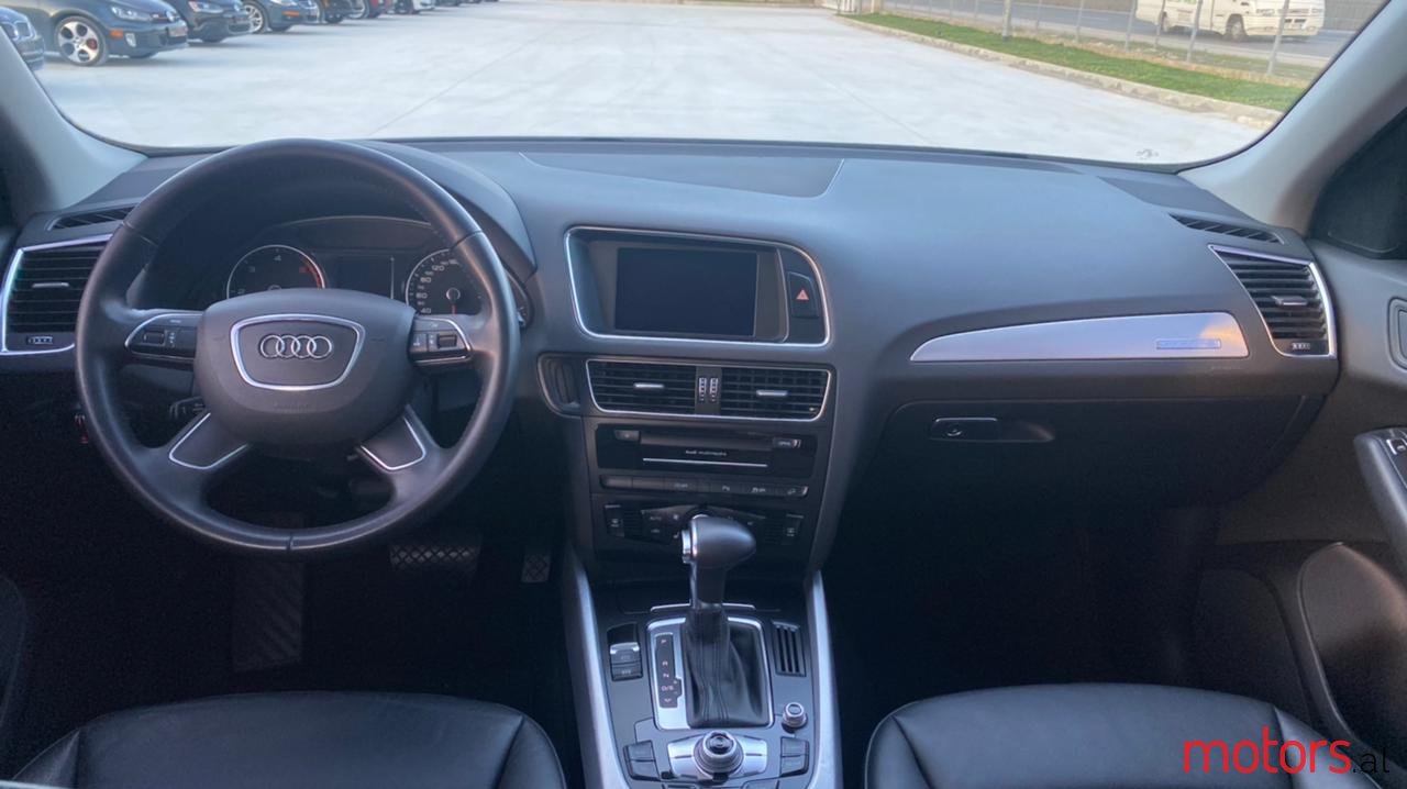 2012' Audi Q5 photo #5