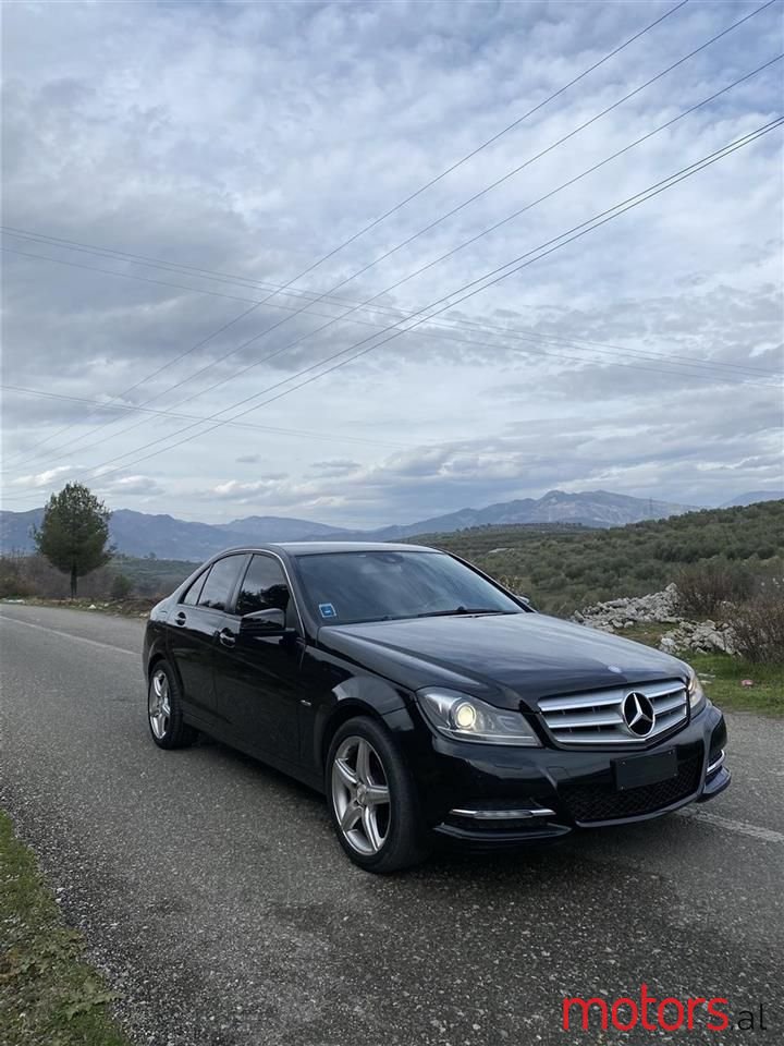 2012' Mercedes-Benz C 200 photo #1