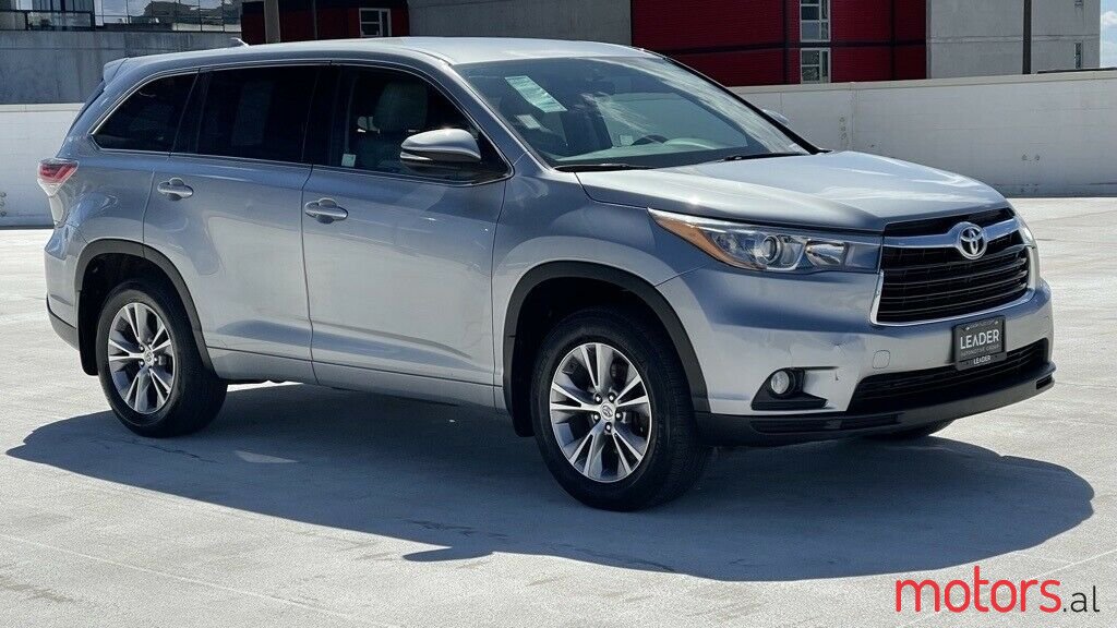 2020' Toyota Highlander Hybrid photo #3