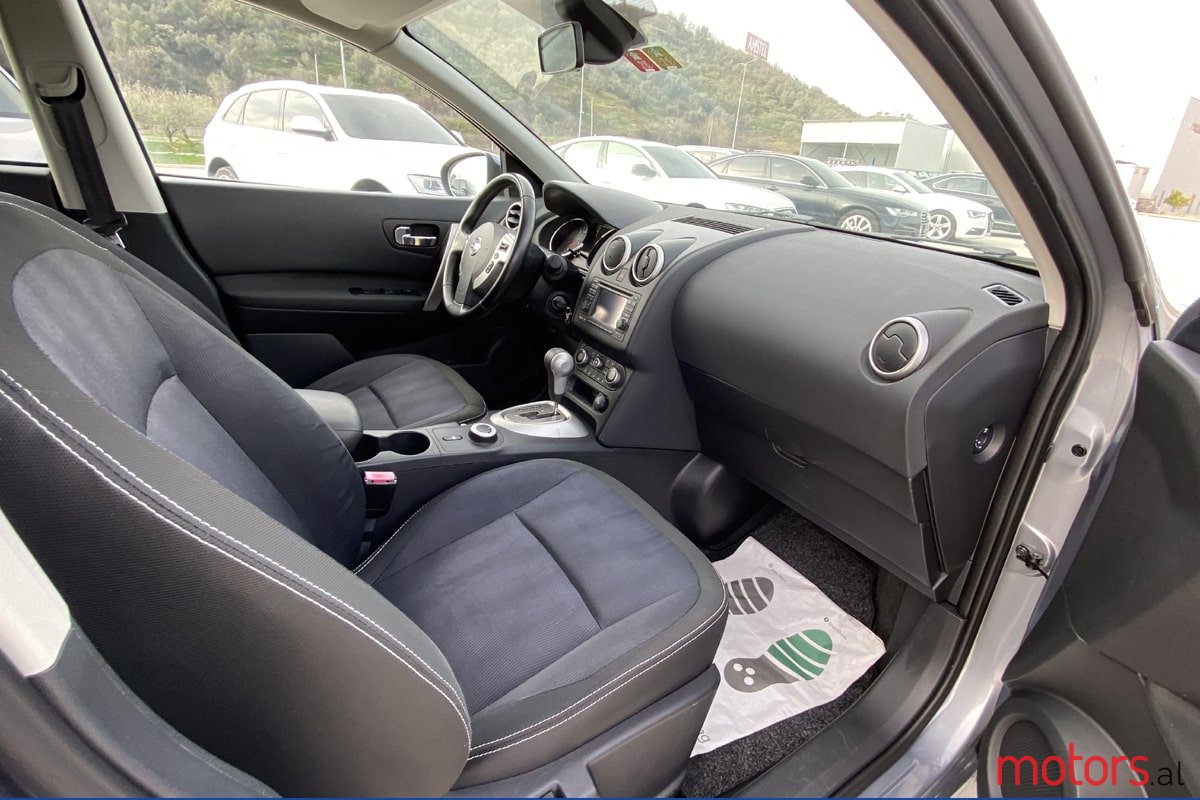 2011' Nissan Qashqai+2 photo #7