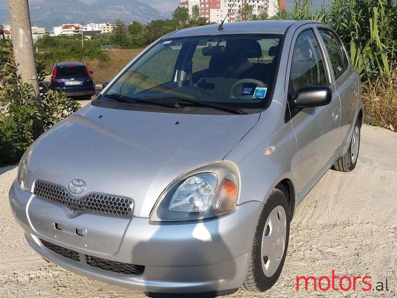 2001' Toyota Yaris photo #1