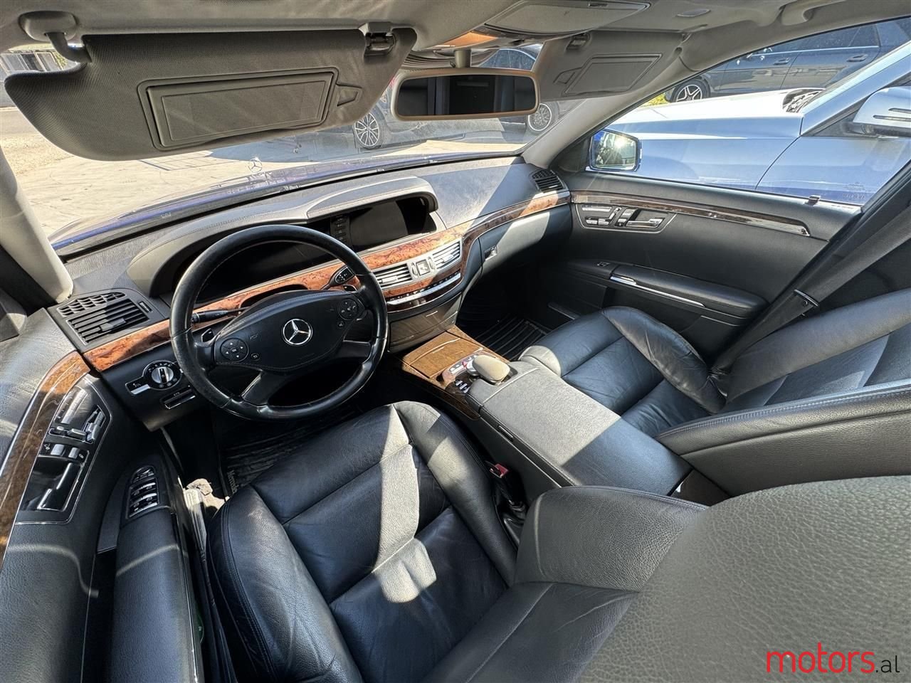 2010' Mercedes-Benz S 350 photo #4