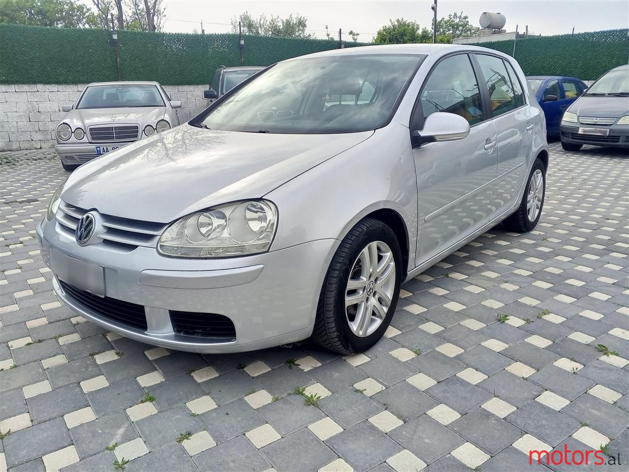 2008' Volkswagen Golf photo #6