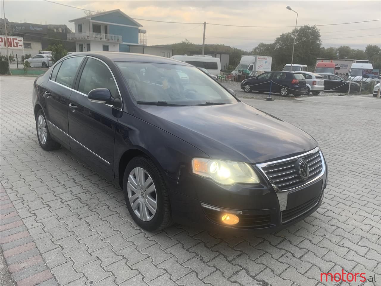 2007' Volkswagen Passat photo #5