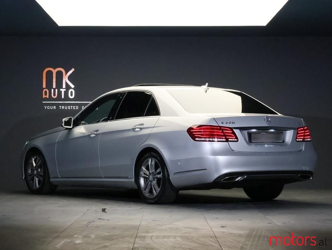 2014' Mercedes-Benz E 220 photo #5