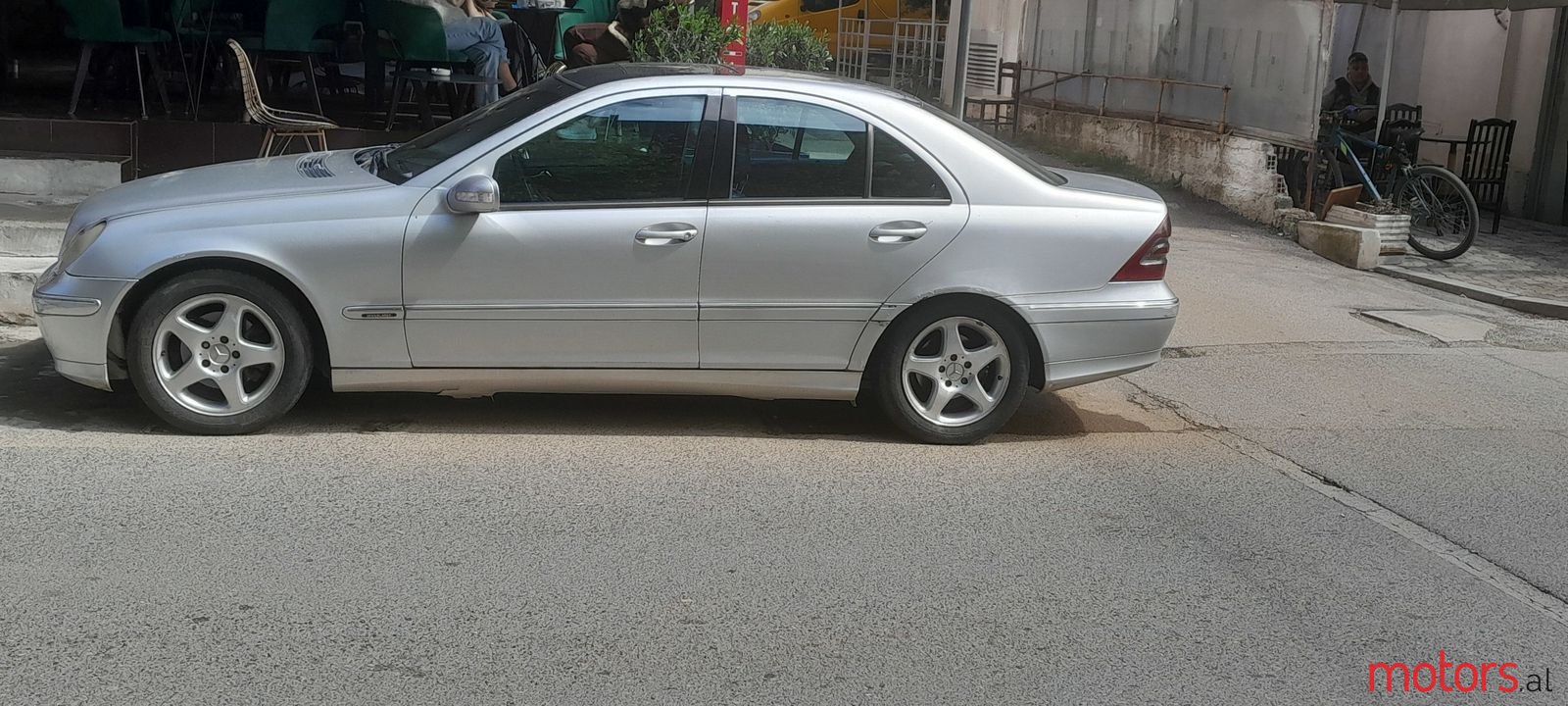 2003' Mercedes-Benz 220 photo #1