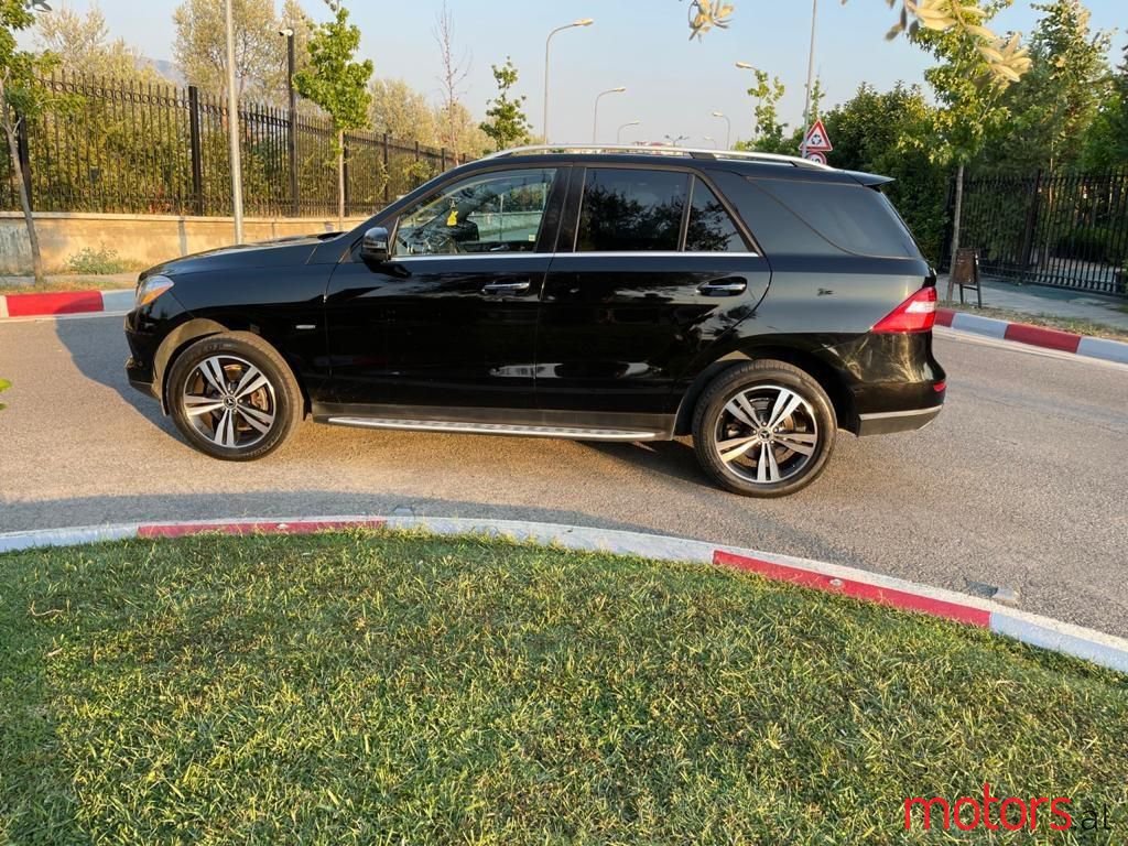 2012' Mercedes-Benz ML 350 photo #2