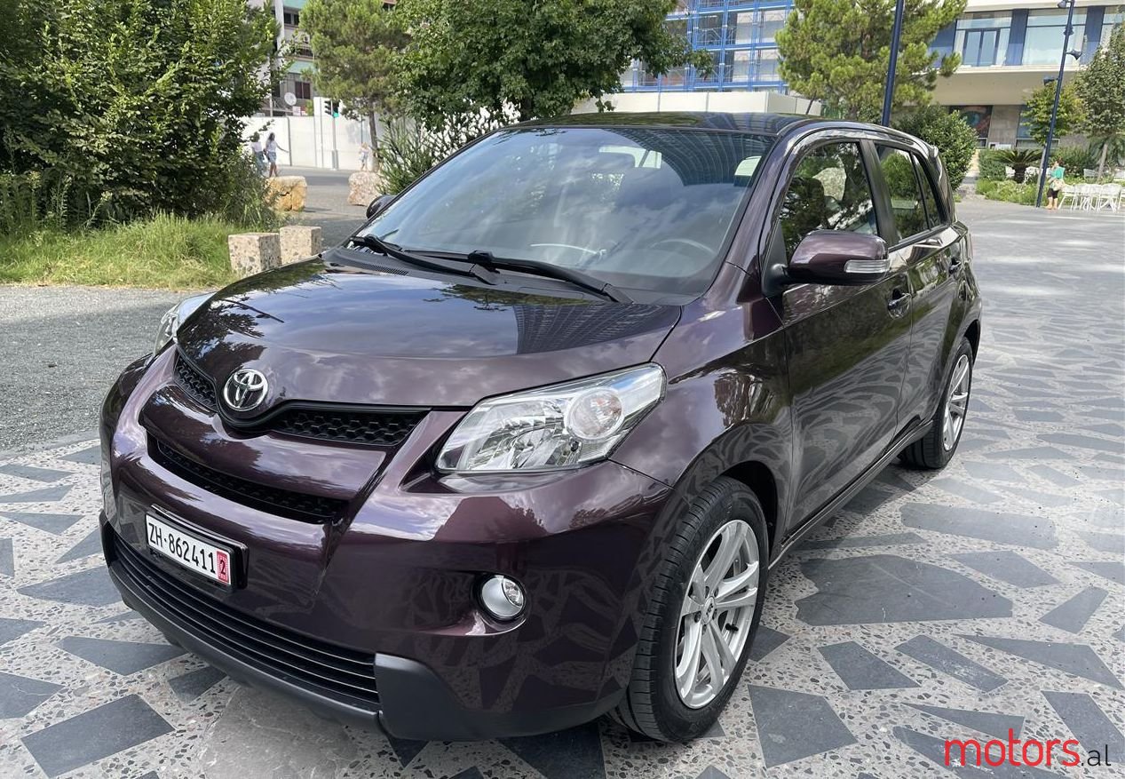 2009' Toyota Urban Cruiser photo #1