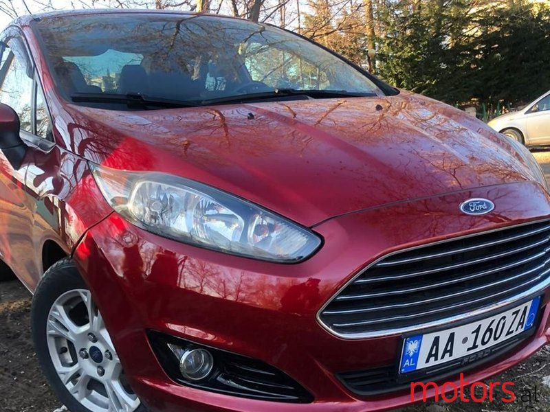 2015' Ford Fiesta photo #3