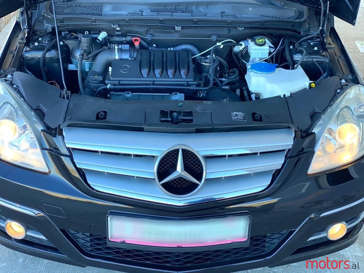 2010' Mercedes-Benz B 200 photo #3