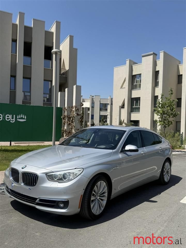 2015' BMW 535 photo #3