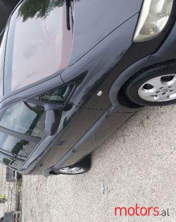 2000' Opel Zafira photo #1