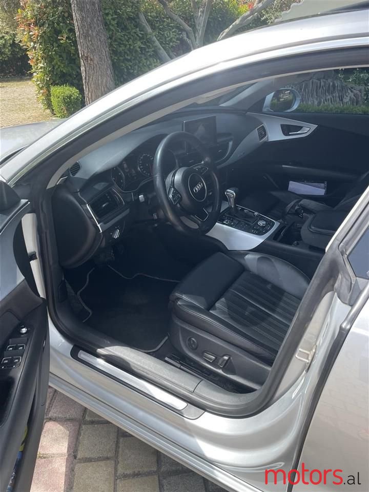 2012' Audi A7 photo #6