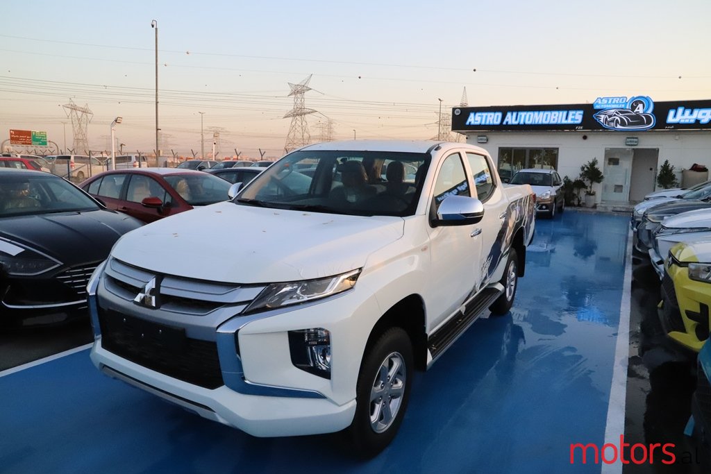 2022' Mitsubishi L 200 2.4L DIESEL FULL OPTION 4WD photo #2