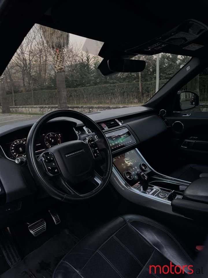 2019' Land Rover Range Rover Sport photo #2