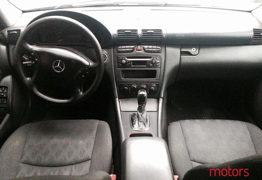 2001' Mercedes-Benz C 220 photo #1