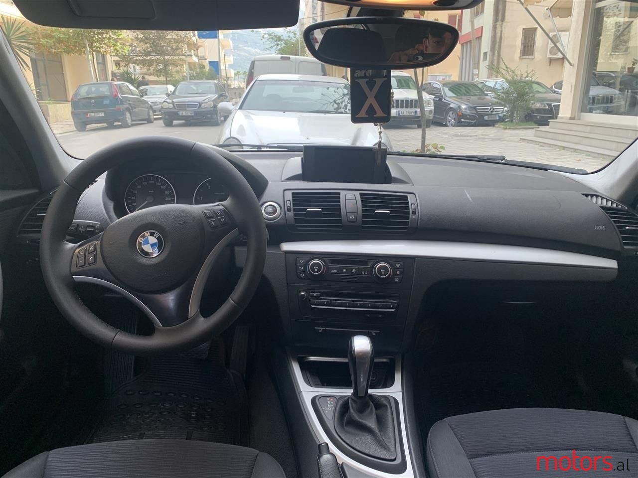 2008' BMW 118 photo #1