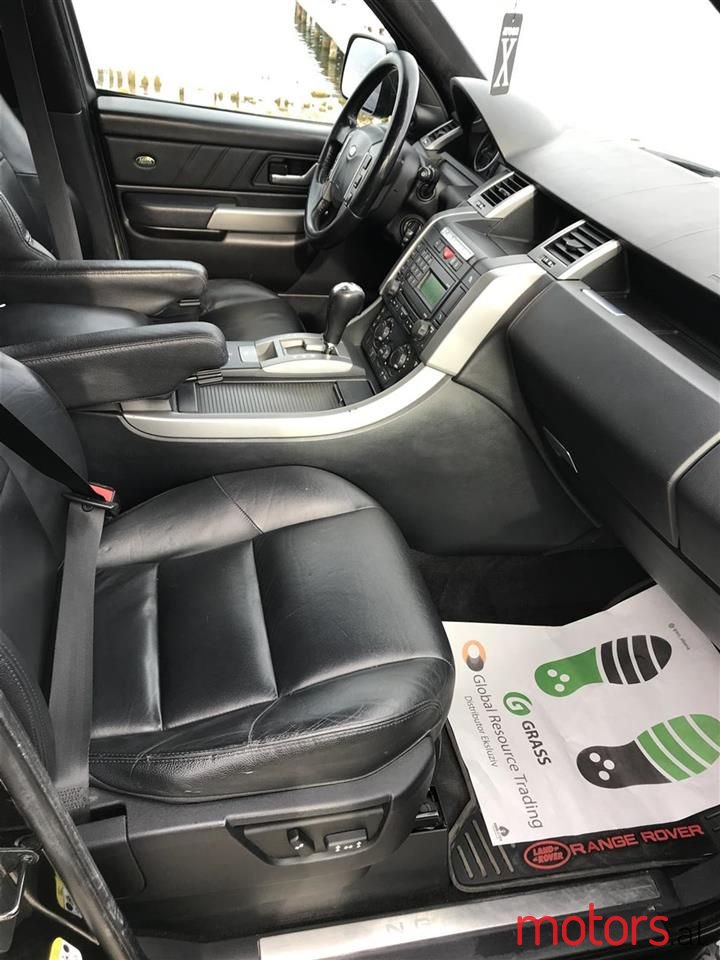 2009' Land Rover Range Rover Sport photo #4