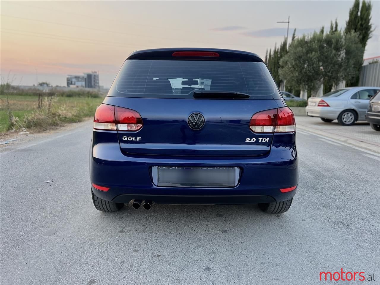 2010' Volkswagen Golf photo #2