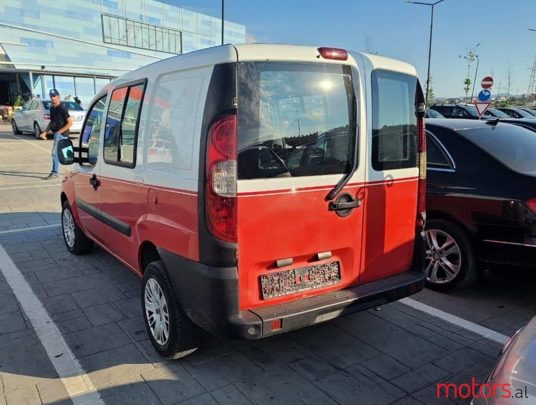 2009' Fiat Doblo photo #3