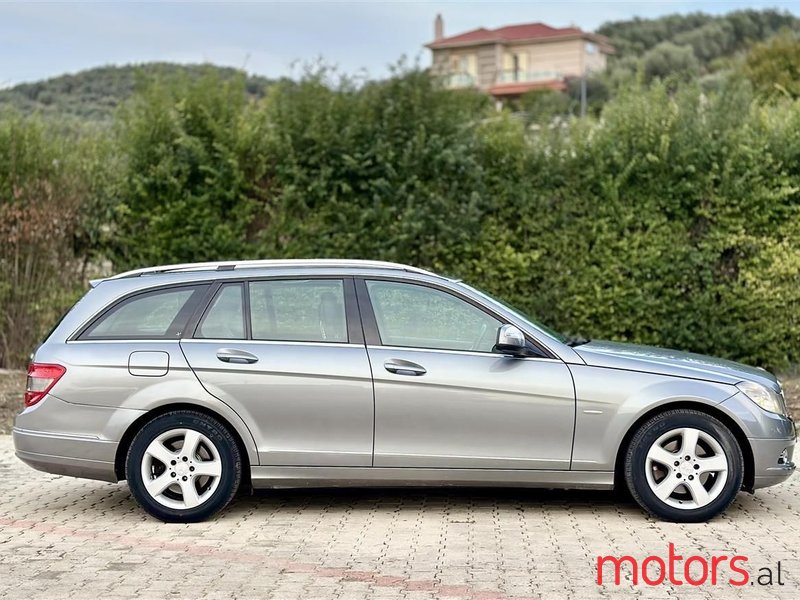 2008' Mercedes-Benz C 220 photo #2