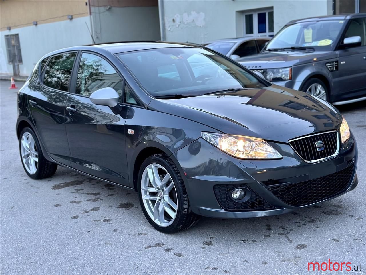 2011' SEAT Ibiza photo #5