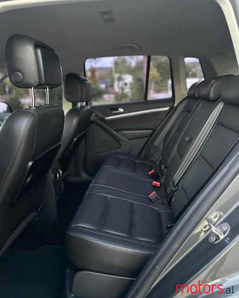 2014' Volkswagen Tiguan photo #6