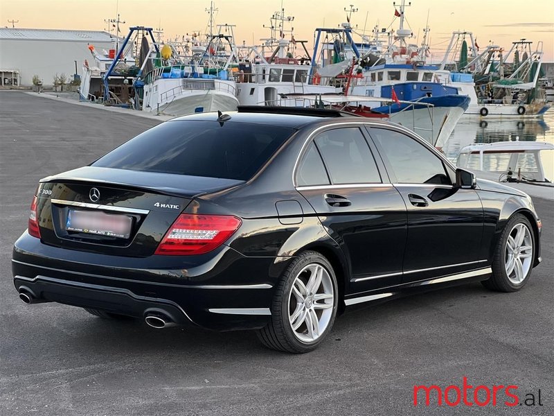 2012' Mercedes-Benz C 300 photo #6