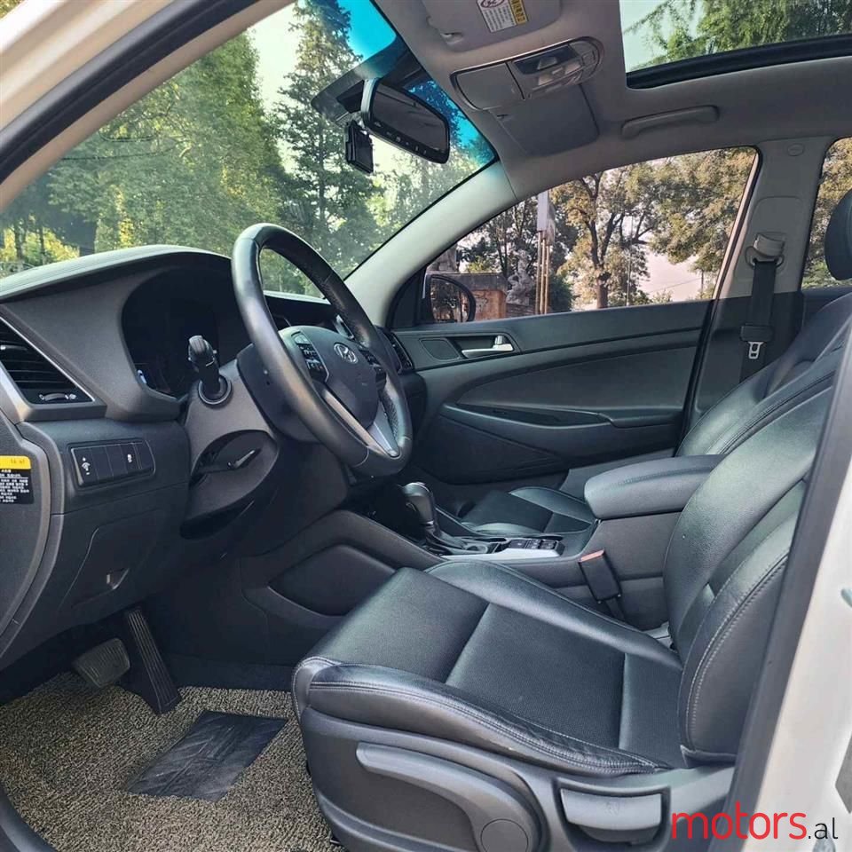 2016' Hyundai Tucson photo #6