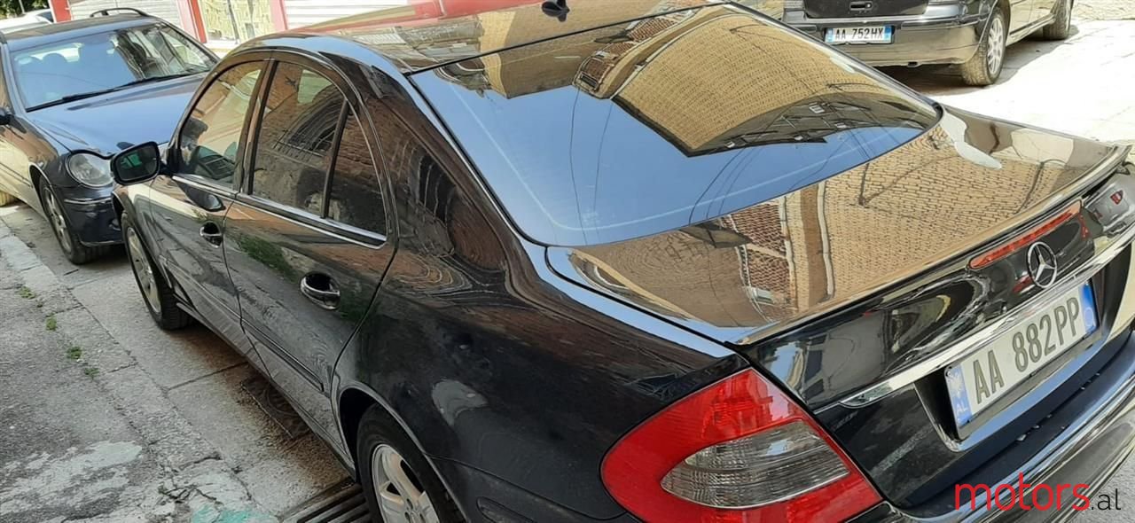 2009' Mercedes-Benz E 220 photo #6