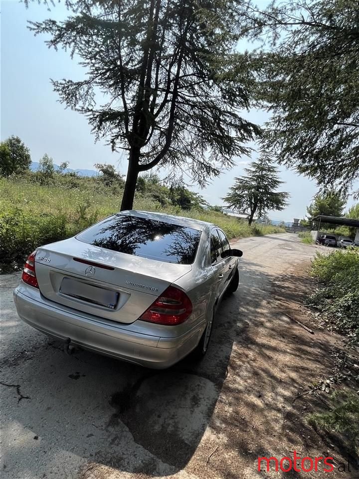 2004' Mercedes-Benz E 200 photo #4