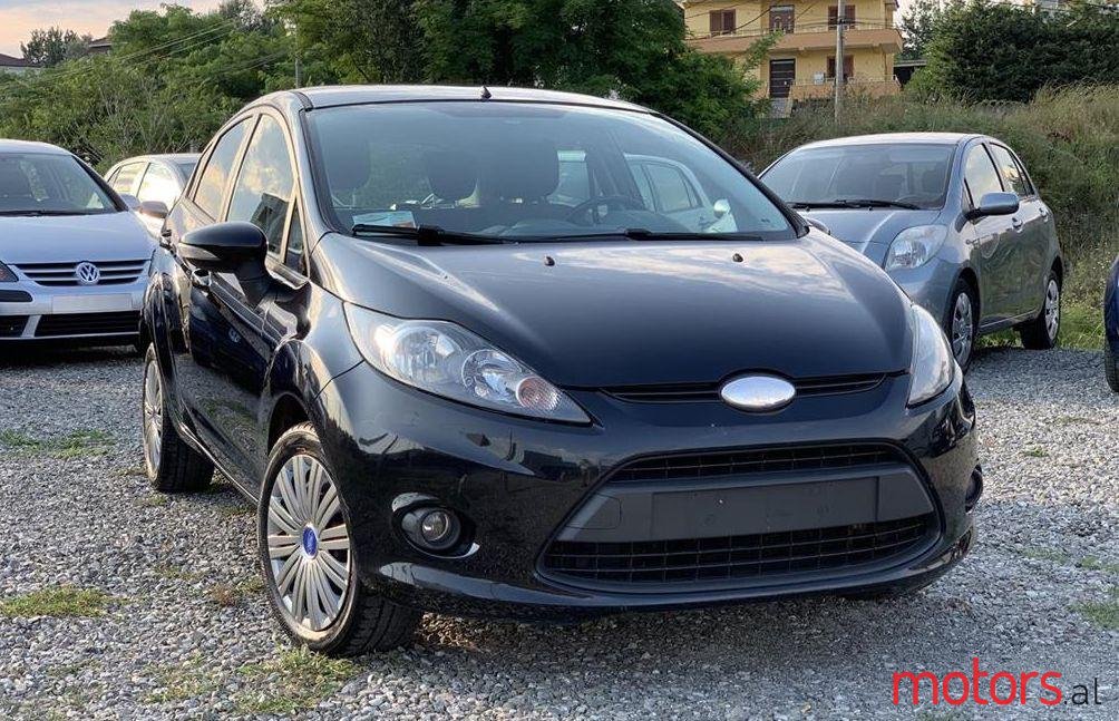 2010' Ford Fiesta photo #2